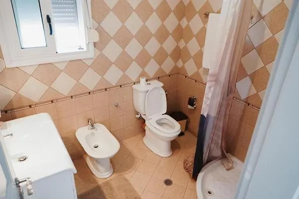 Welcome Villa Bazzar Αργυρόκαστρο Bed and Breakfast